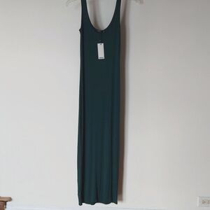 Boohoo Maxi Dress Size 4 NWT